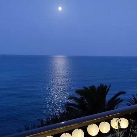 Playa La Carihuela * トレモリノス