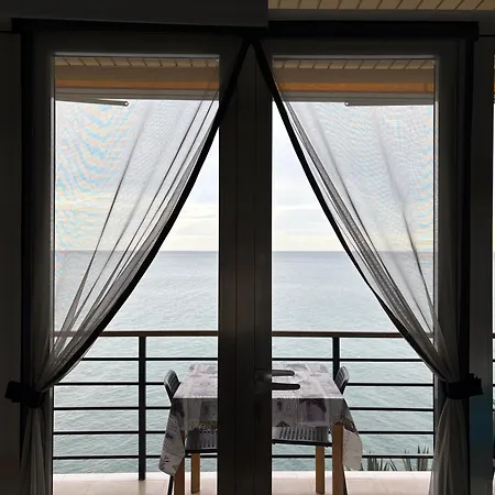 Playa La Carihuela * トレモリノス