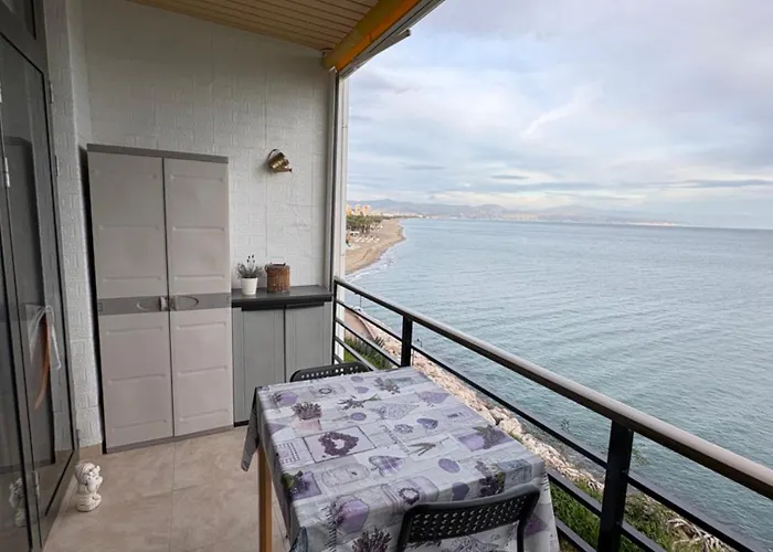 Playa La Carihuela Torremolinos