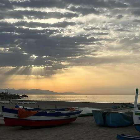 公寓 Playa La Carihuela 托雷莫利诺斯